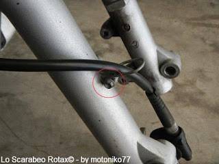 smontaggio forcelle scarabeo rotax 125 150 200