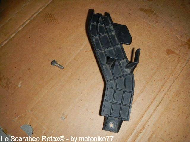 fermaglio batteria scarabeo rotax 125 150 200