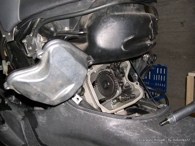 coperchio valvole scarabeo rotax