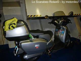 come legare scooter traghetto